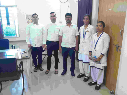 फाइलेरिया उन्मूलन अभियान के तहत जिला जज समेत अधिकारियों ने खाई दवा